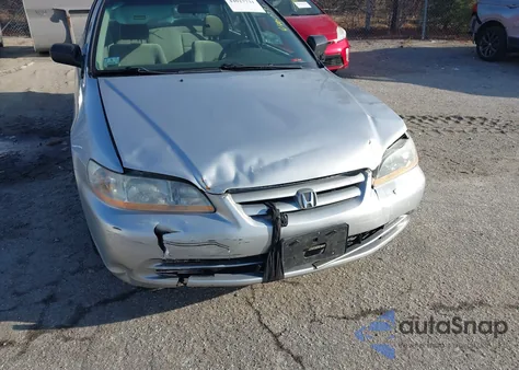 2002 Honda Accord 2.3 Vp из США, поврежденный, VIN 1HGCF86602A116500